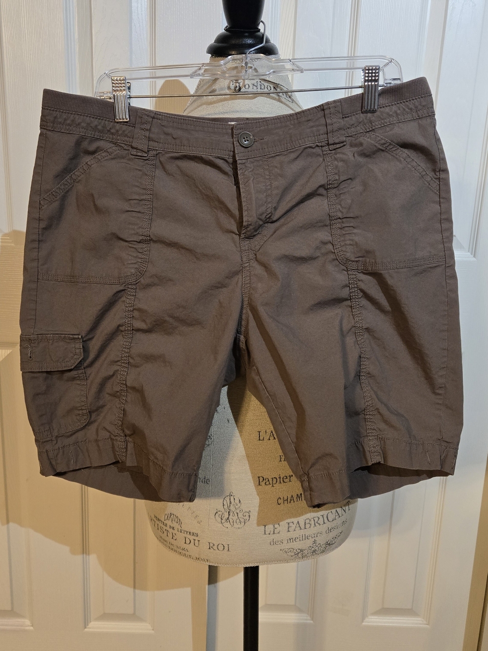 St. John's Bay Womens Brown Cargo Shorts